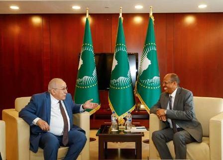 رئيس مفوضية الإتحاد الافريقي يستقبل الممثل الأممي إلى السودان