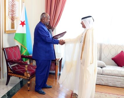 رئيس الجمهورية يتسلم أوراق إعتماد سفيري قطر والاتحاد الأوروبي الجديدين لدى جيبوتي