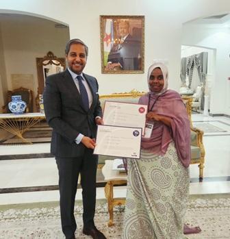 السفارة الجيبوتية في الرياض تحتفي بفوز الكاتبة ياسمين محمد موسى بجائزة «الأفضل للأفضل – جيبوتي» ضمن جوائز جورماند العالمية للطبخ 2025